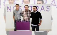 Errejón y Espinar critican duramente a Podemos por Twitter.