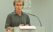 Fernando Simón revela que baja la edad media de los contagiados en una rueda de prensa.