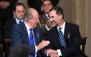 ¿Monarquía o república?Piden referéndum