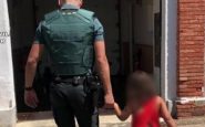 La Guardia Civil encuentra a una niña abandonada en una carretera de La Rioja