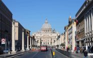 visitando a cupula da basilica de sao pedro no vaticano