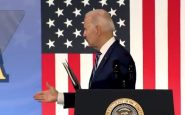 Biden mano viral