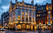 Vista panoramica de un hotel de lujo en Londres